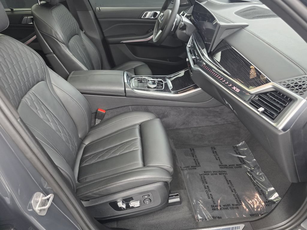Certified 2025 BMW X5 sDrive40i w/ Executive Package RWD image 27