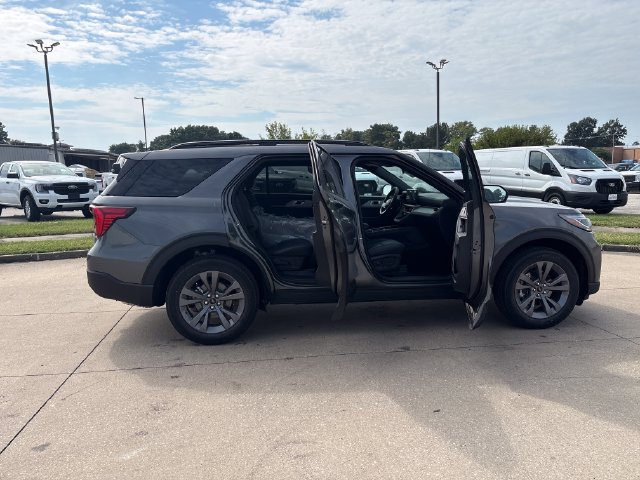 New 2027 Ford Explorer Active AWD/4WD image 11