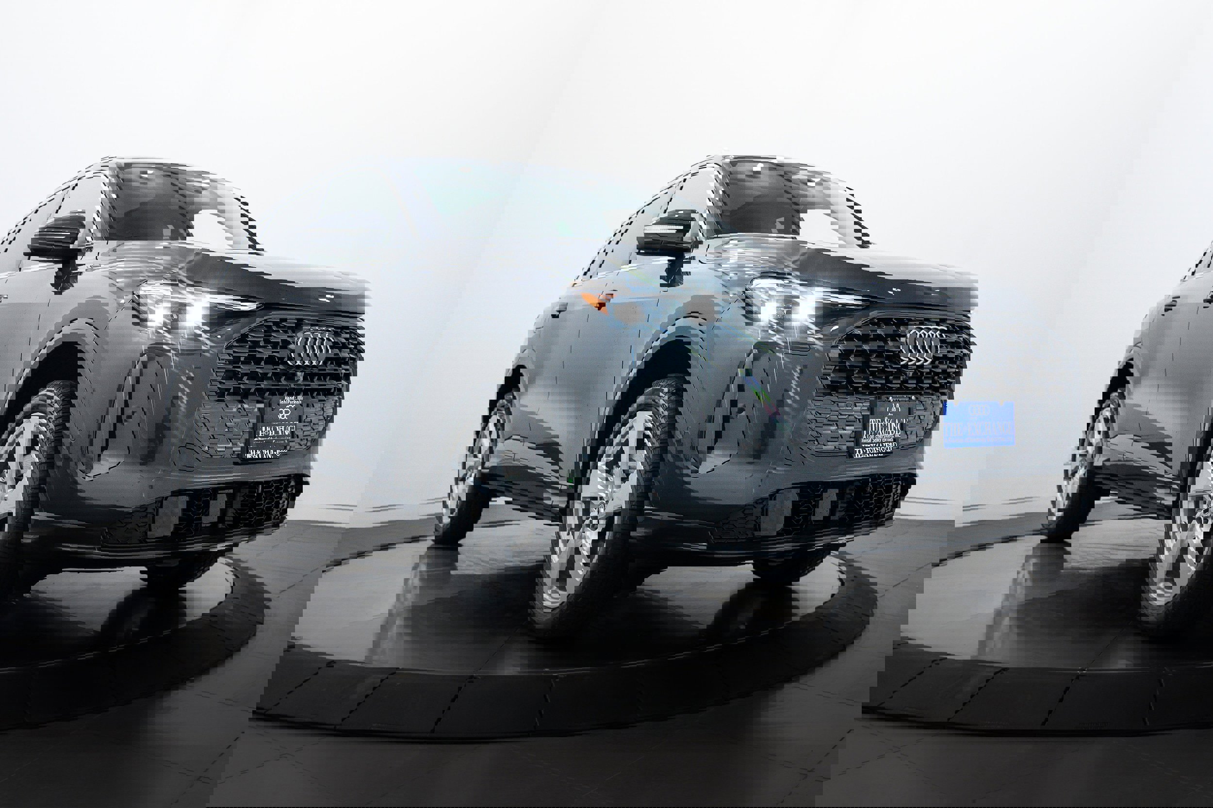 New 2025 Audi Q5 Premium Plus