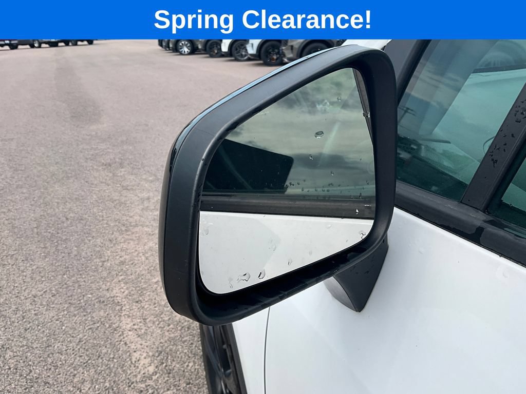 Used 2018 Chevrolet Trax LT w/ Redline Edition AWD/4WD image 13
