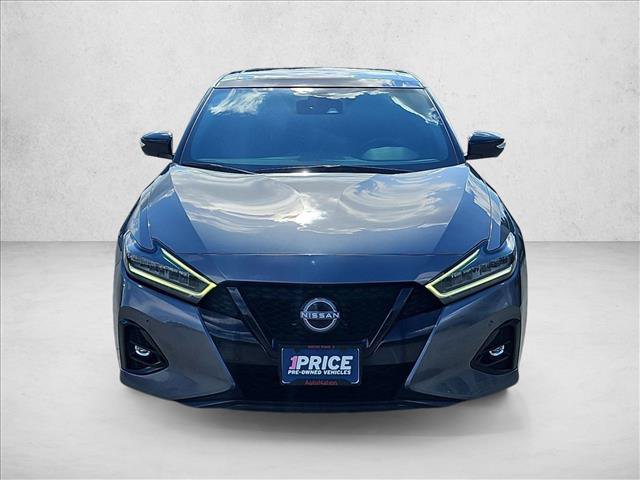 Used 2023 Nissan Maxima SR w/ Sport Mat Group FWD image 2