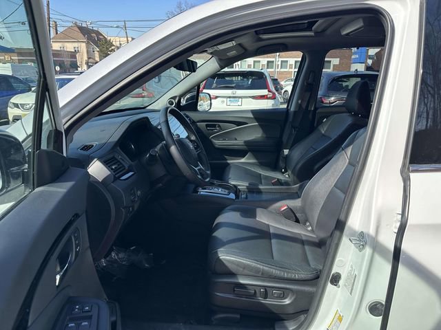 Certified 2022 Honda Pilot Touring image 16