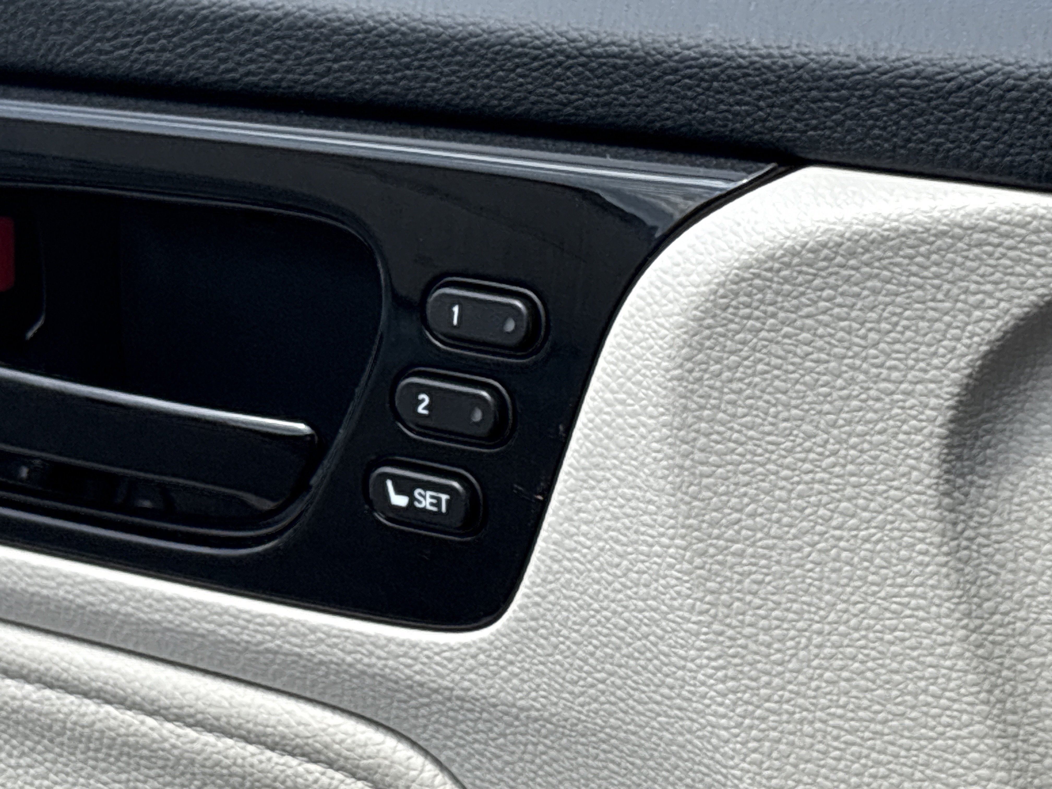 Certified 2025 Honda Odyssey Elite image 44
