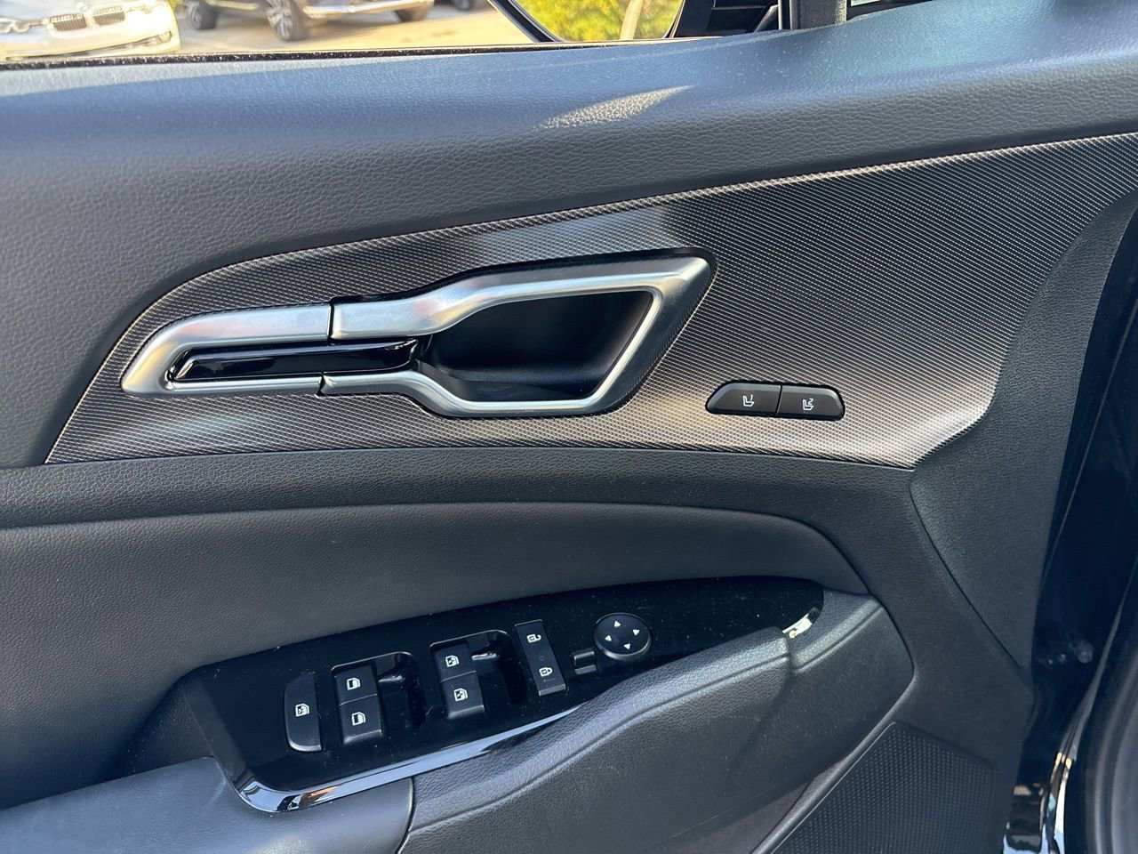 Used 2024 Kia Sportage SX image 15