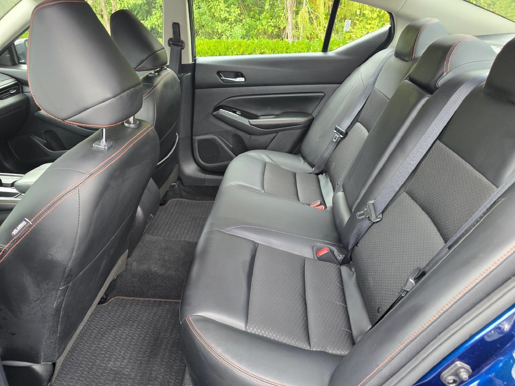Used 2024 Nissan Altima 2.5 SR FWD image 10