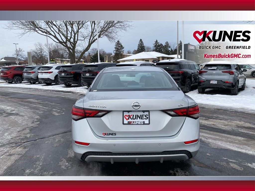 Used 2023 Nissan Sentra SV image 5