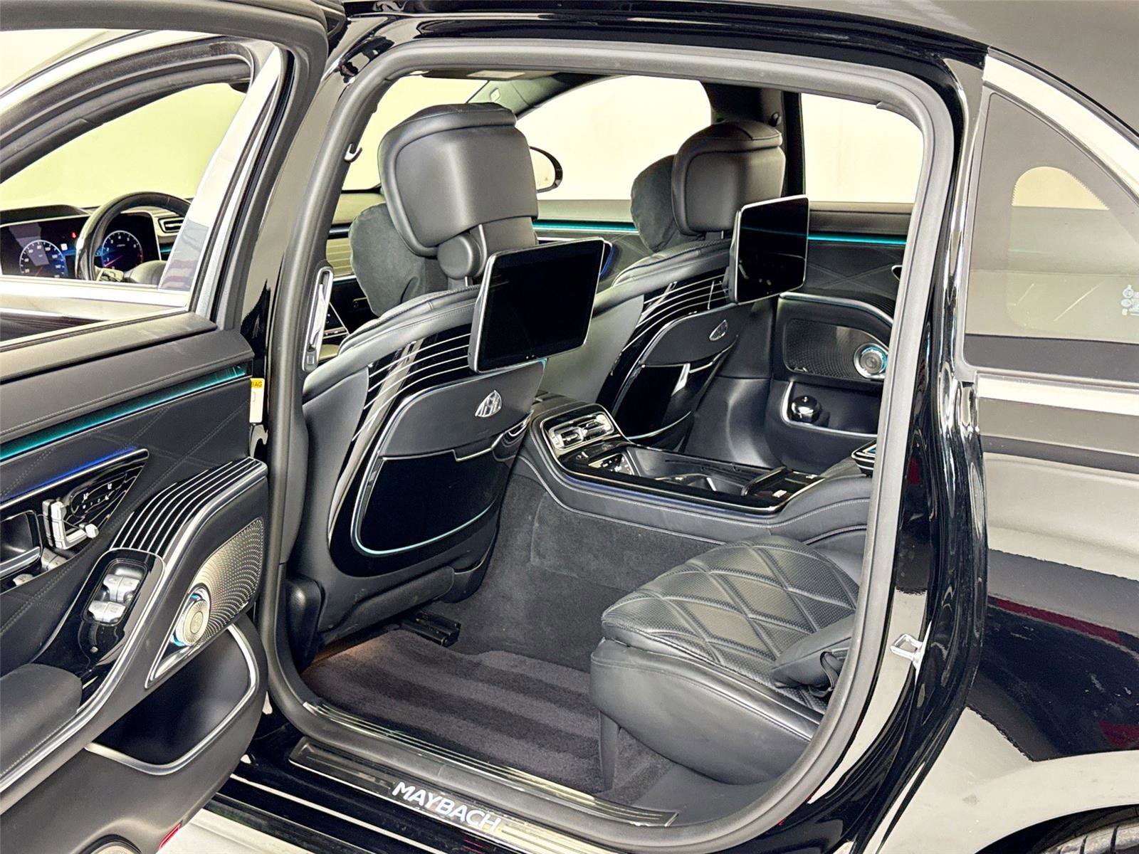 Used 2022 Mercedes-Benz Maybach S 580 4MATIC image 24