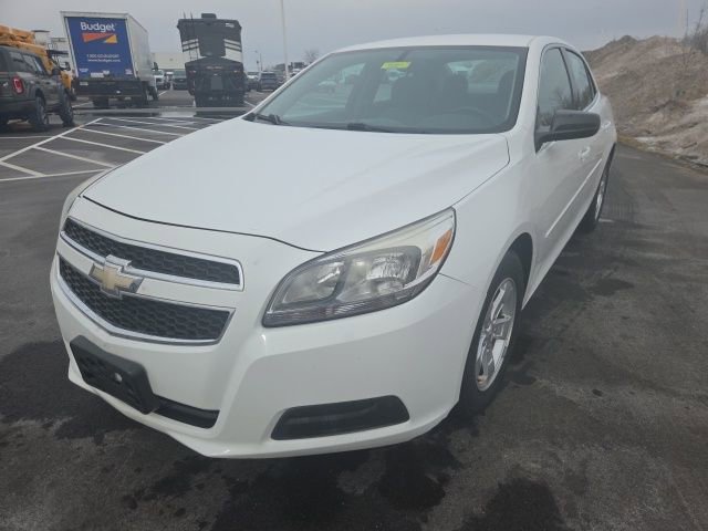 Used 2013 Chevrolet Malibu LS image 2