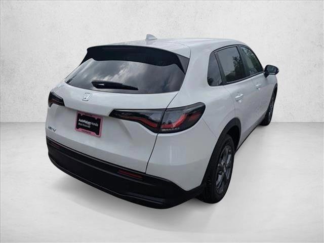 New 2026 Honda HR-V LX image 2