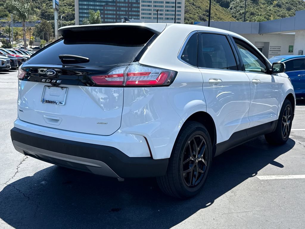 Used 2024 Ford Edge SEL AWD/4WD image 10