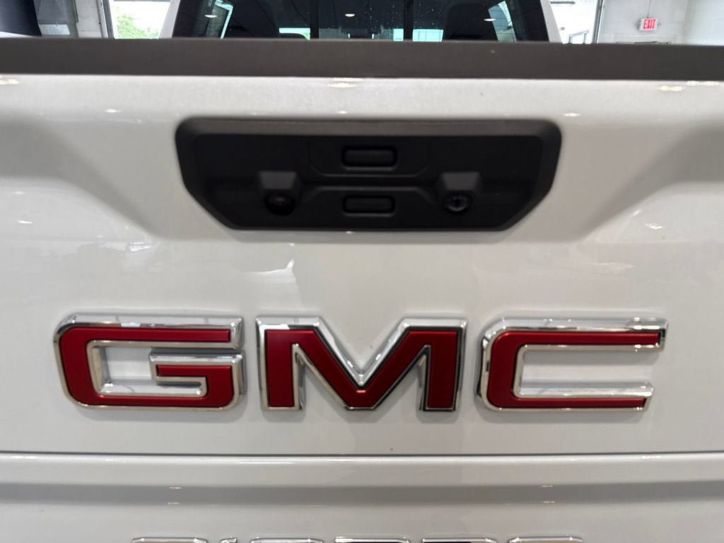 New 2026 GMC Sierra 1500 SLT w/ SLT Premium Plus Package AWD/4WD image 9