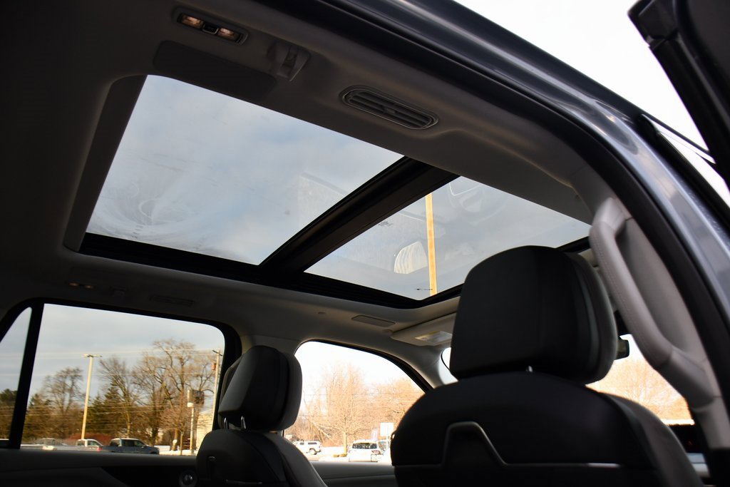 New 2025 Lincoln Navigator Reserve image 17