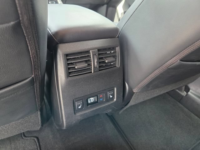 Used 2024 Mitsubishi Outlander SEL FWD image 6