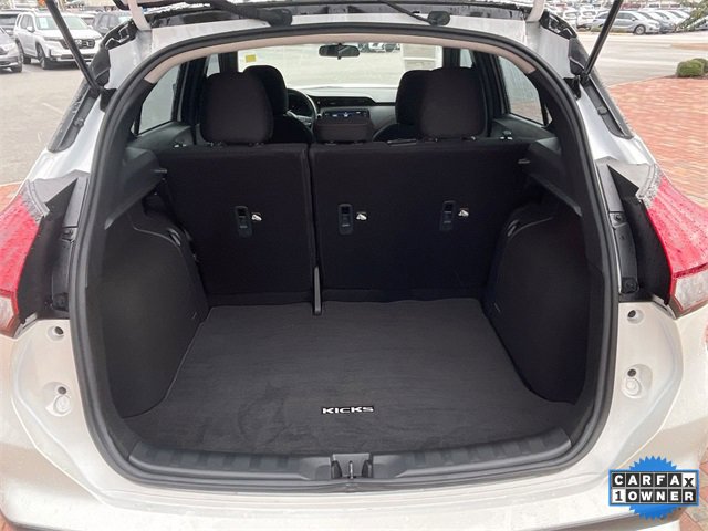 Used 2024 Nissan Kicks SR image 27
