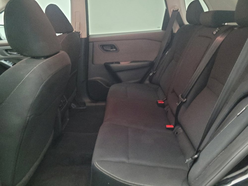 Used 2023 Nissan Rogue S image 18