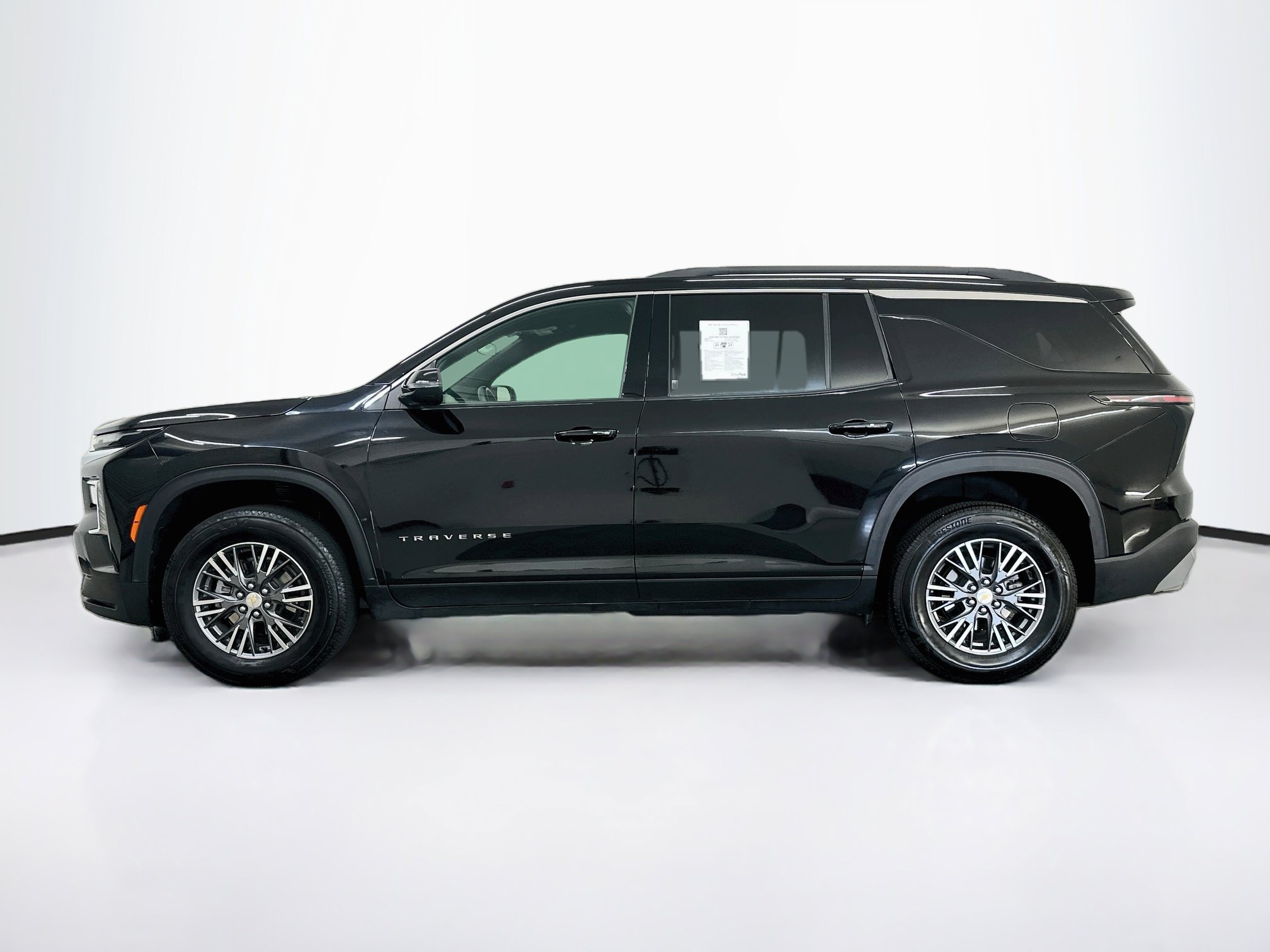 Used 2026 Chevrolet Traverse LT AWD/4WD image 4