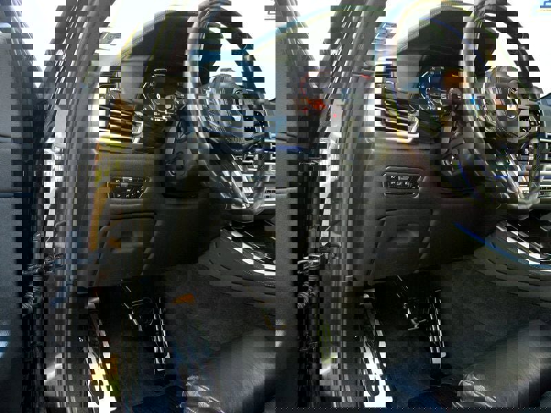 Used 2020 BMW X5 xDrive40i w/ M Sport Package AWD/4WD image 19