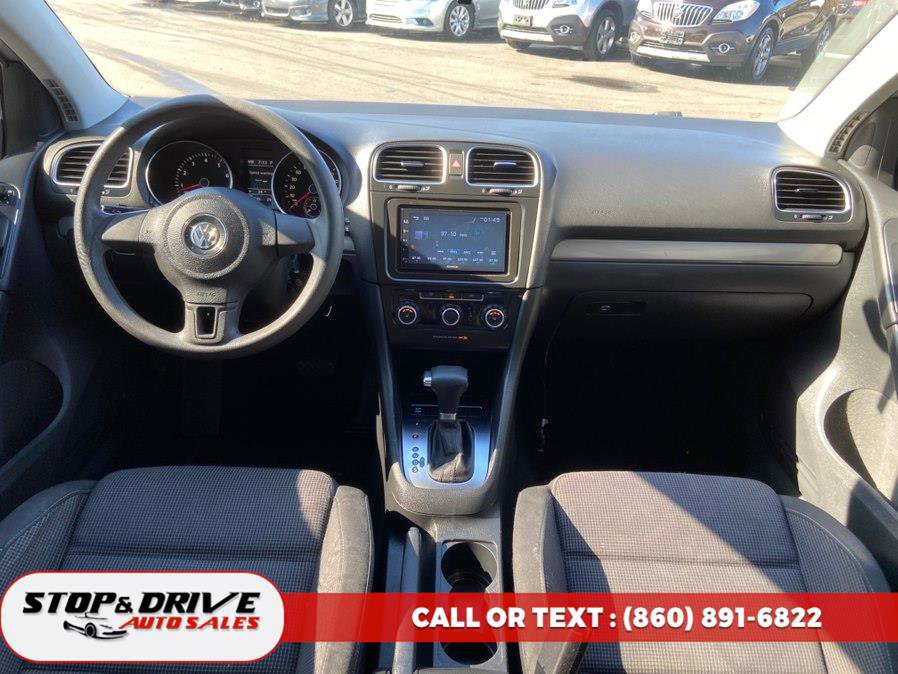 Used 2010 Volkswagen Golf 2-Door image 10
