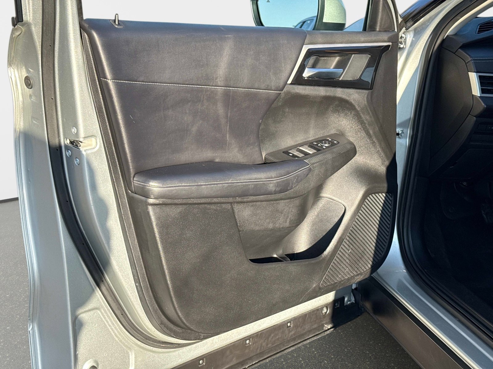 Used 2024 Mitsubishi Outlander SE image 21