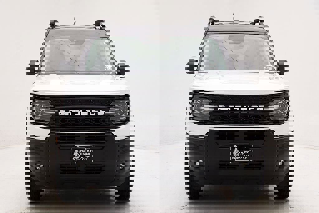 Used 2025 Ford Bronco Sport Outer Banks image 4