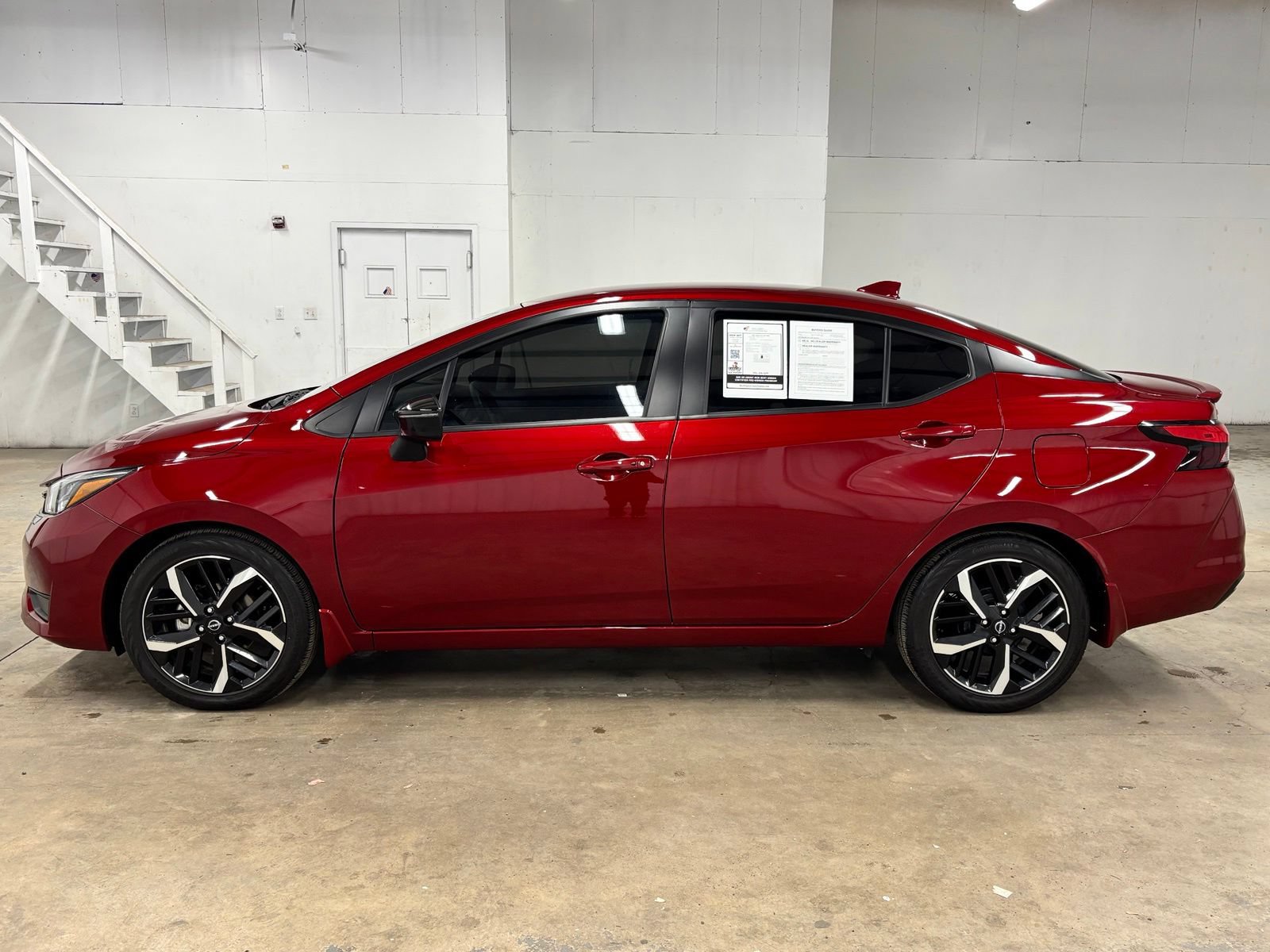 Used 2025 Nissan Versa SR w/ Trunk Package FWD image 4
