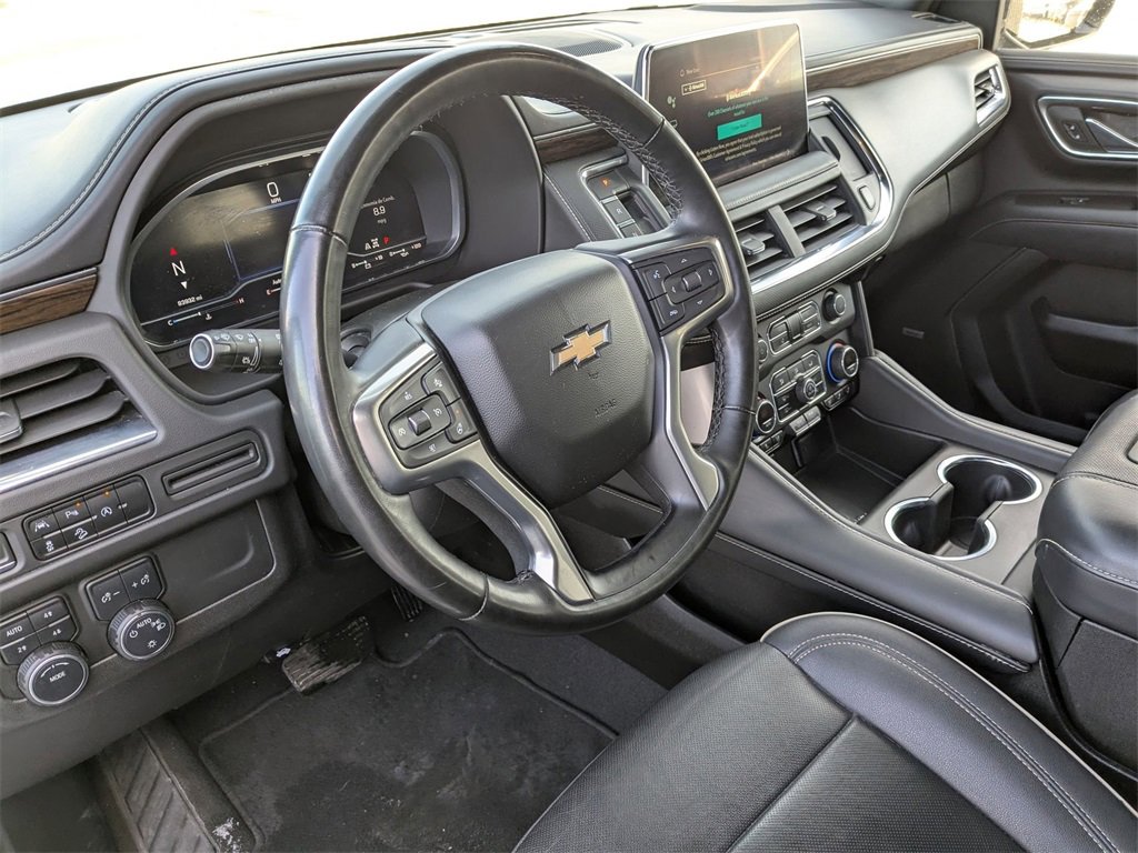 Used 2023 Chevrolet Suburban Premier image 17