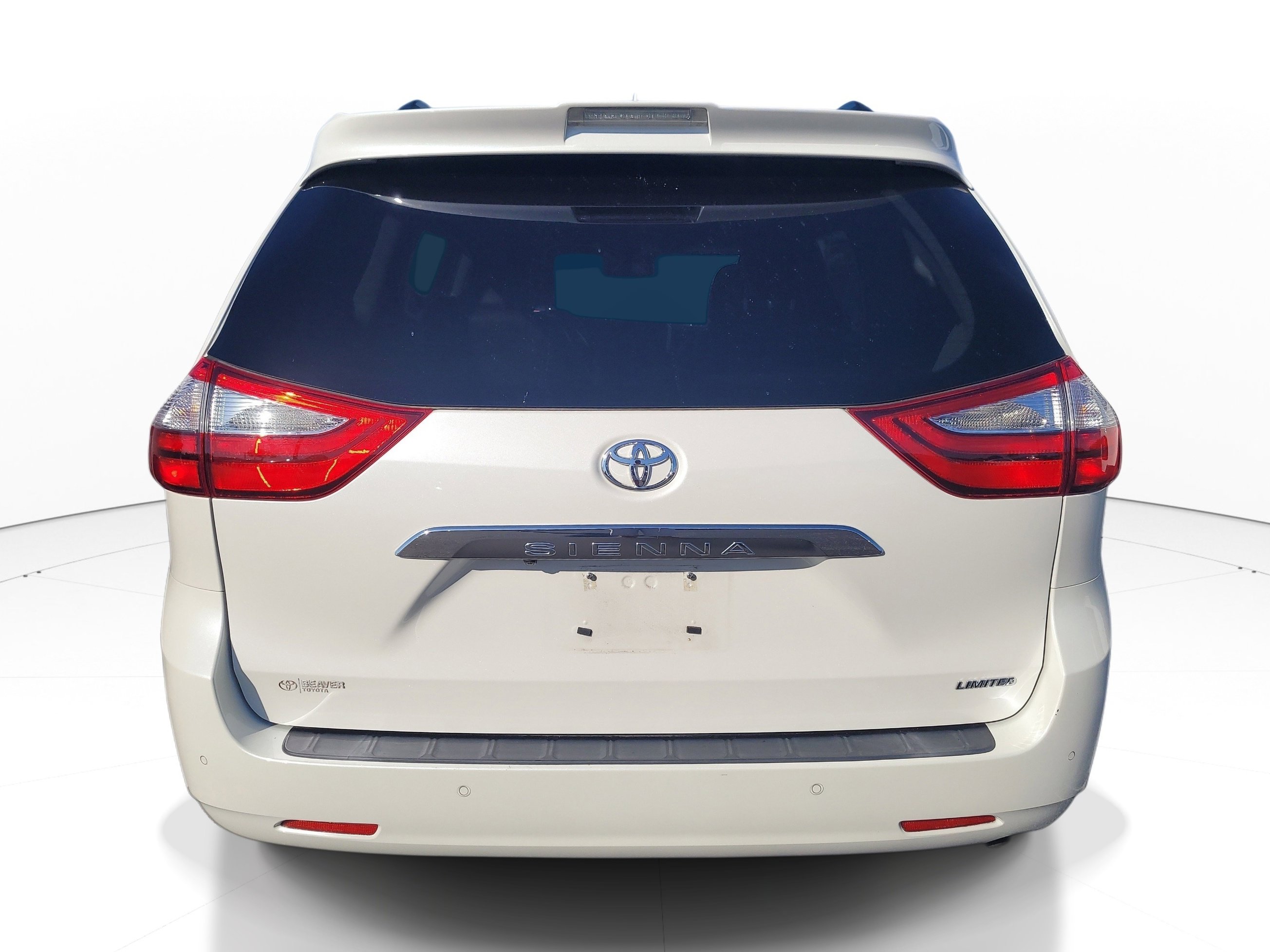 Used 2019 Toyota Sienna Limited Premium FWD image 6