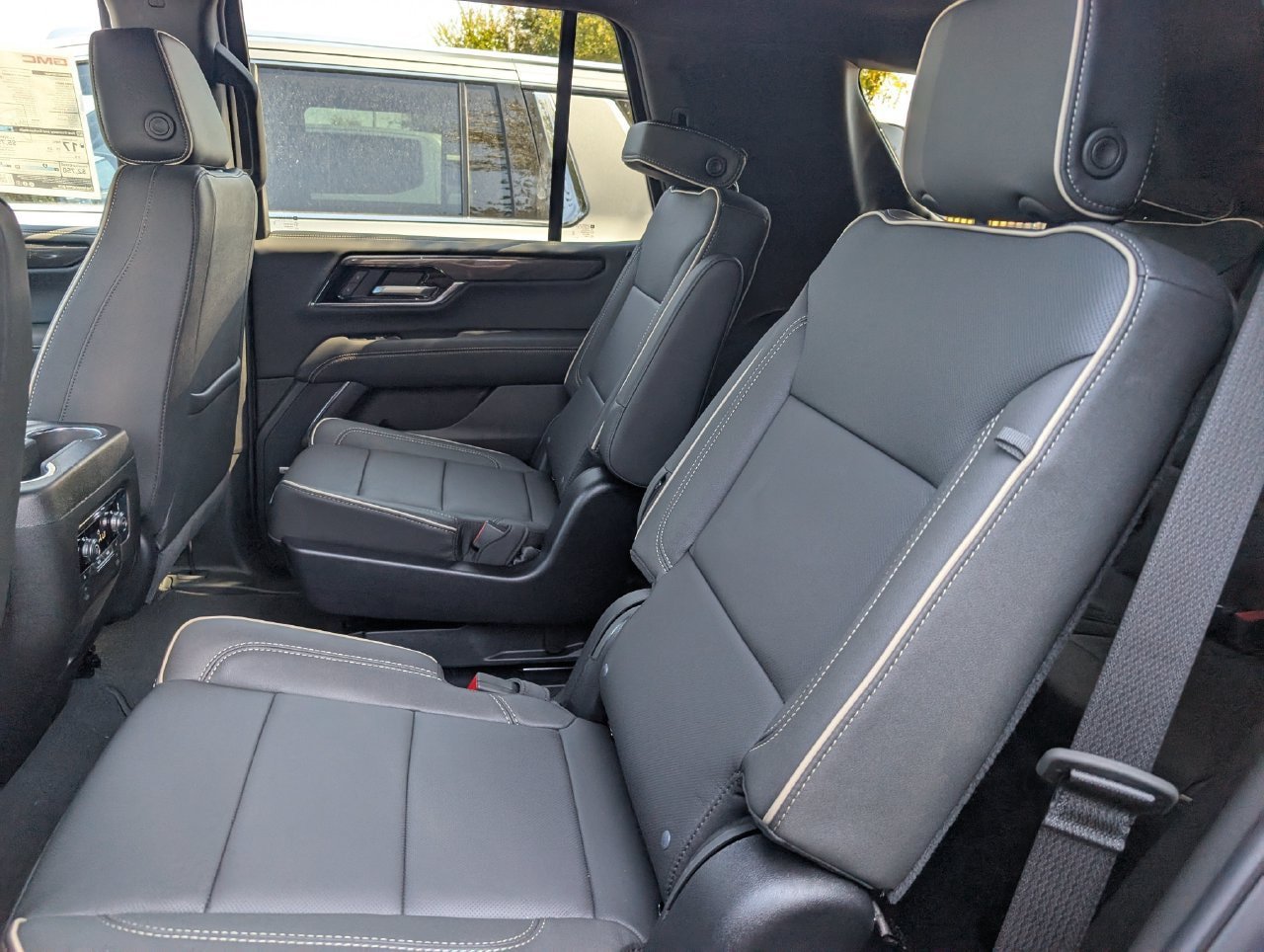 New 2027 GMC Yukon Elevation w/ Elevation Premium Package RWD image 20