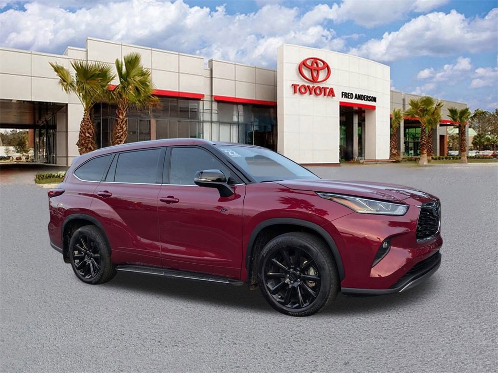Certified 2022 Toyota Highlander Platinum