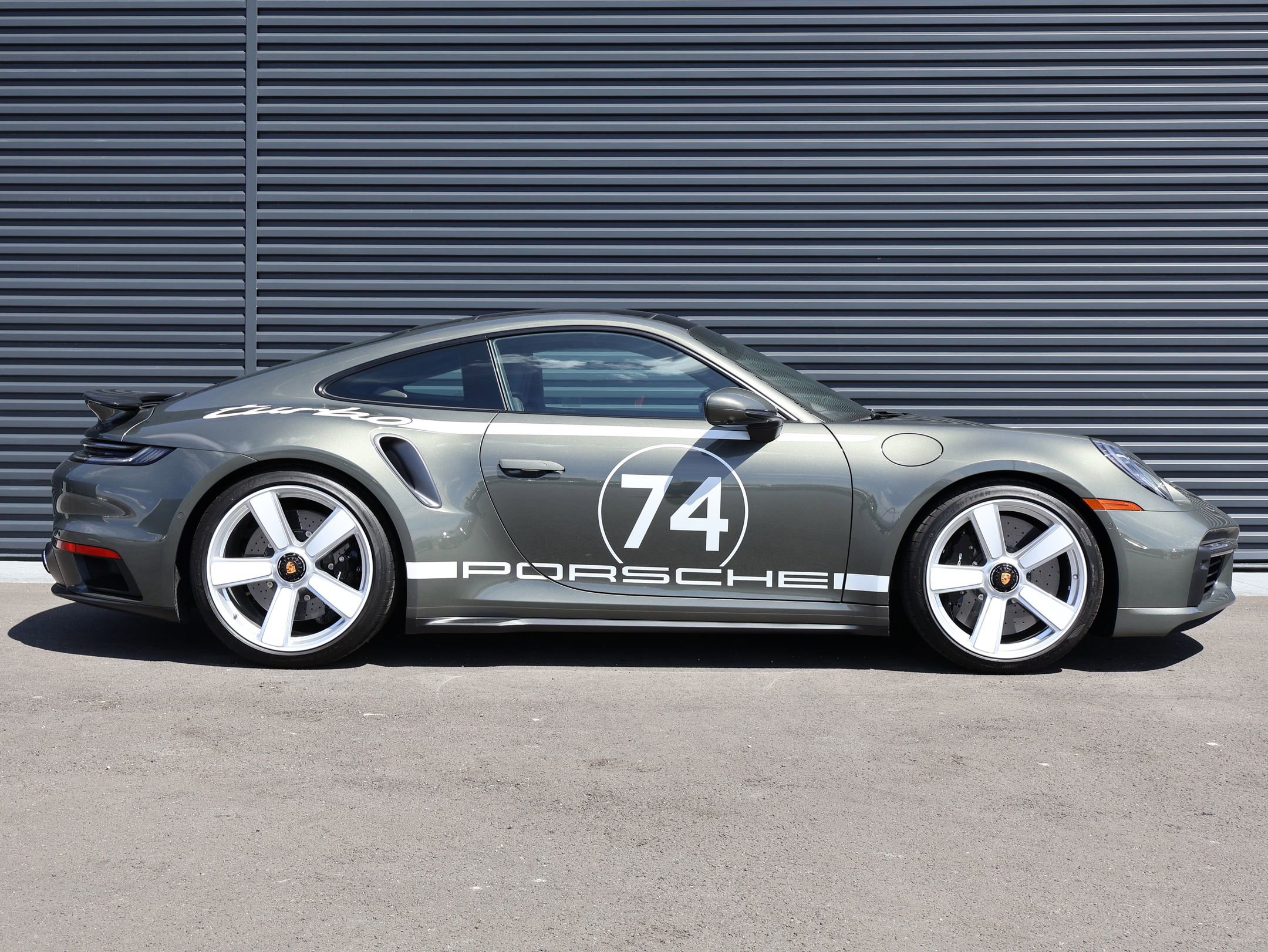Certified 2025 Porsche 911 Turbo AWD/4WD image 9