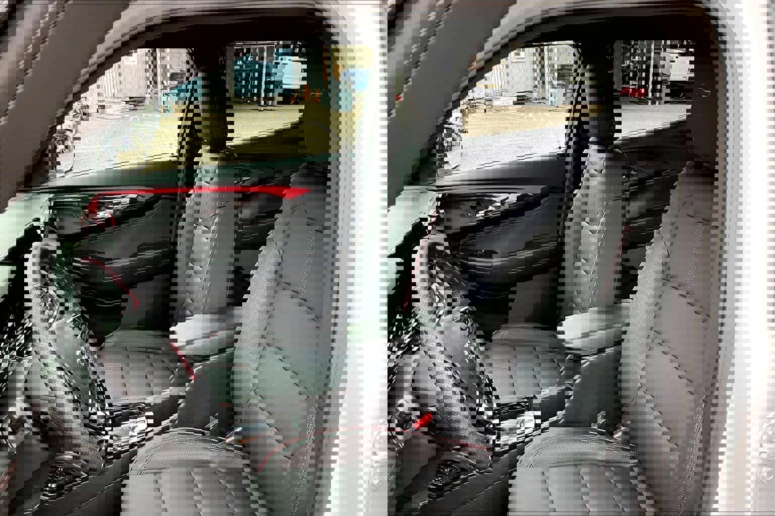 Used 2025 Chevrolet TrailBlazer RS w/ Convenience Package image 8