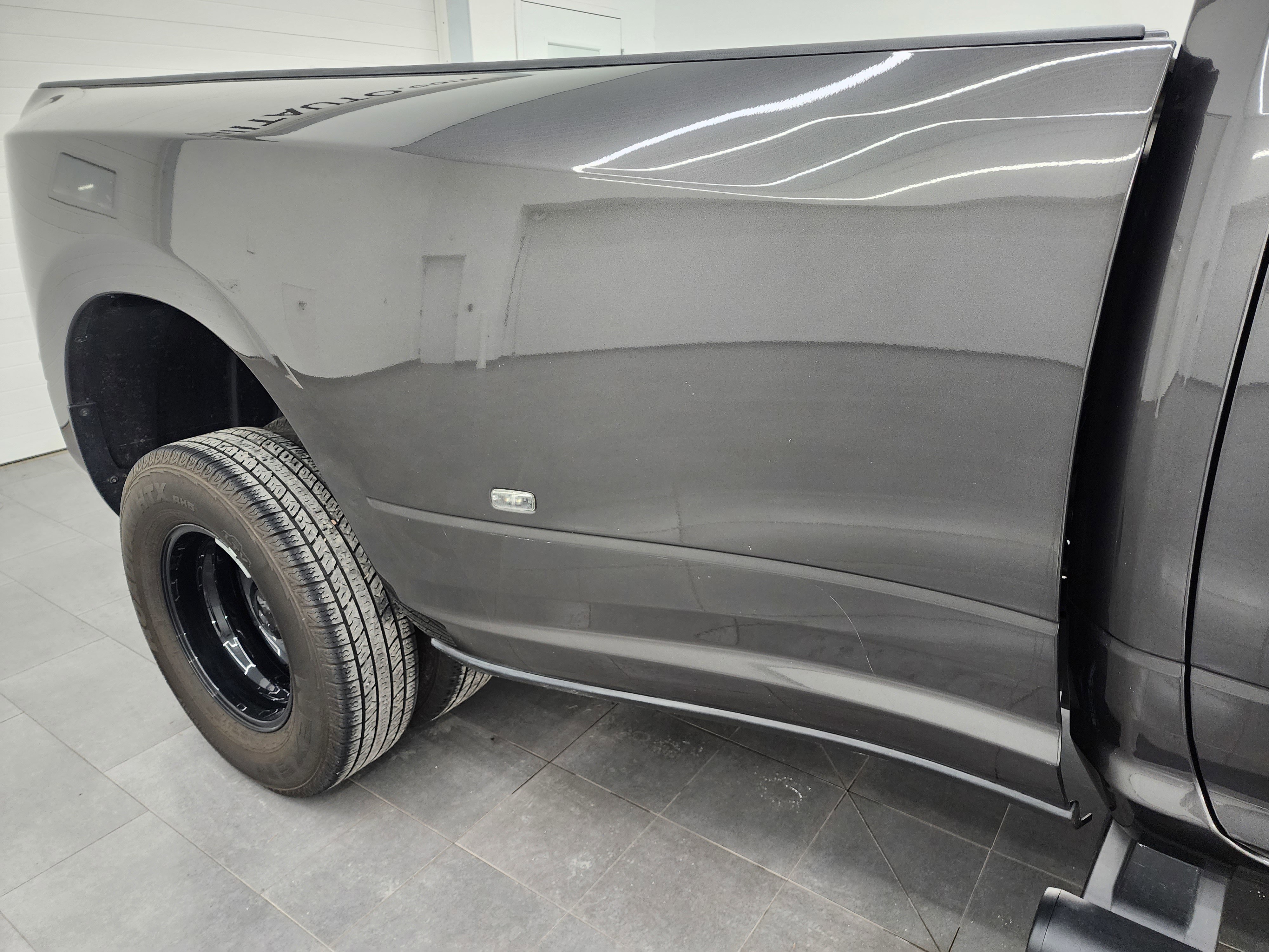 Used 2024 RAM 3500 Big Horn w/ Night Edition image 25