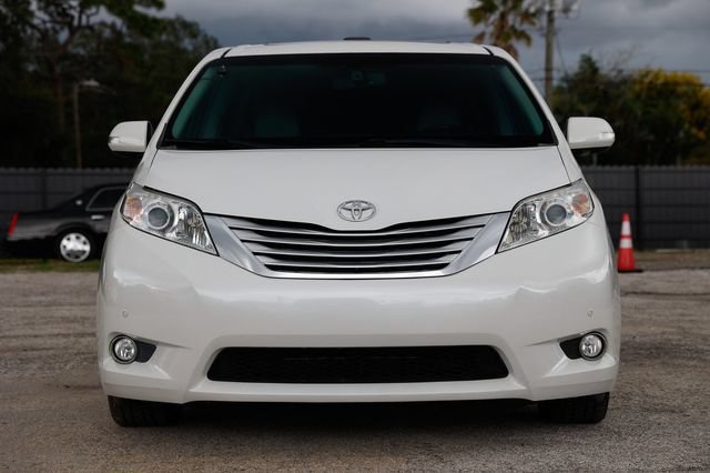 Used 2014 Toyota Sienna Limited w/ Limited Premium Package AWD/4WD image 19