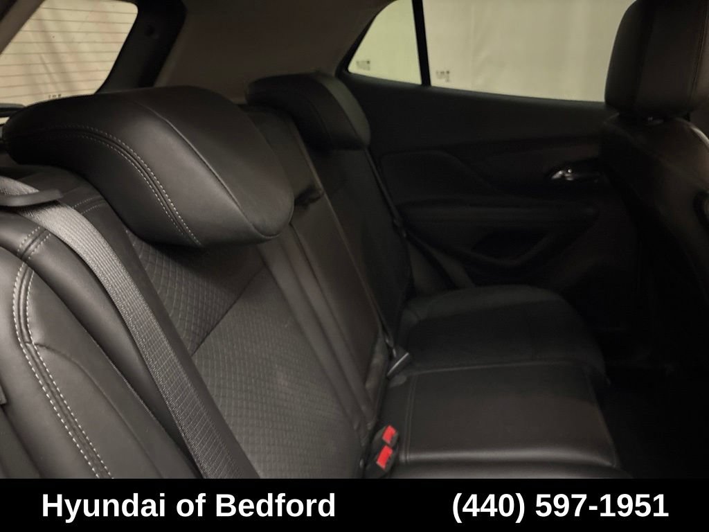 Used 2022 Buick Encore Preferred AWD/4WD image 22