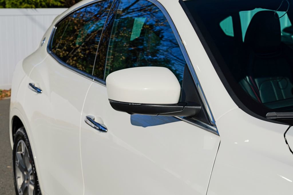 Used 2020 Maserati Levante GranSport image 10