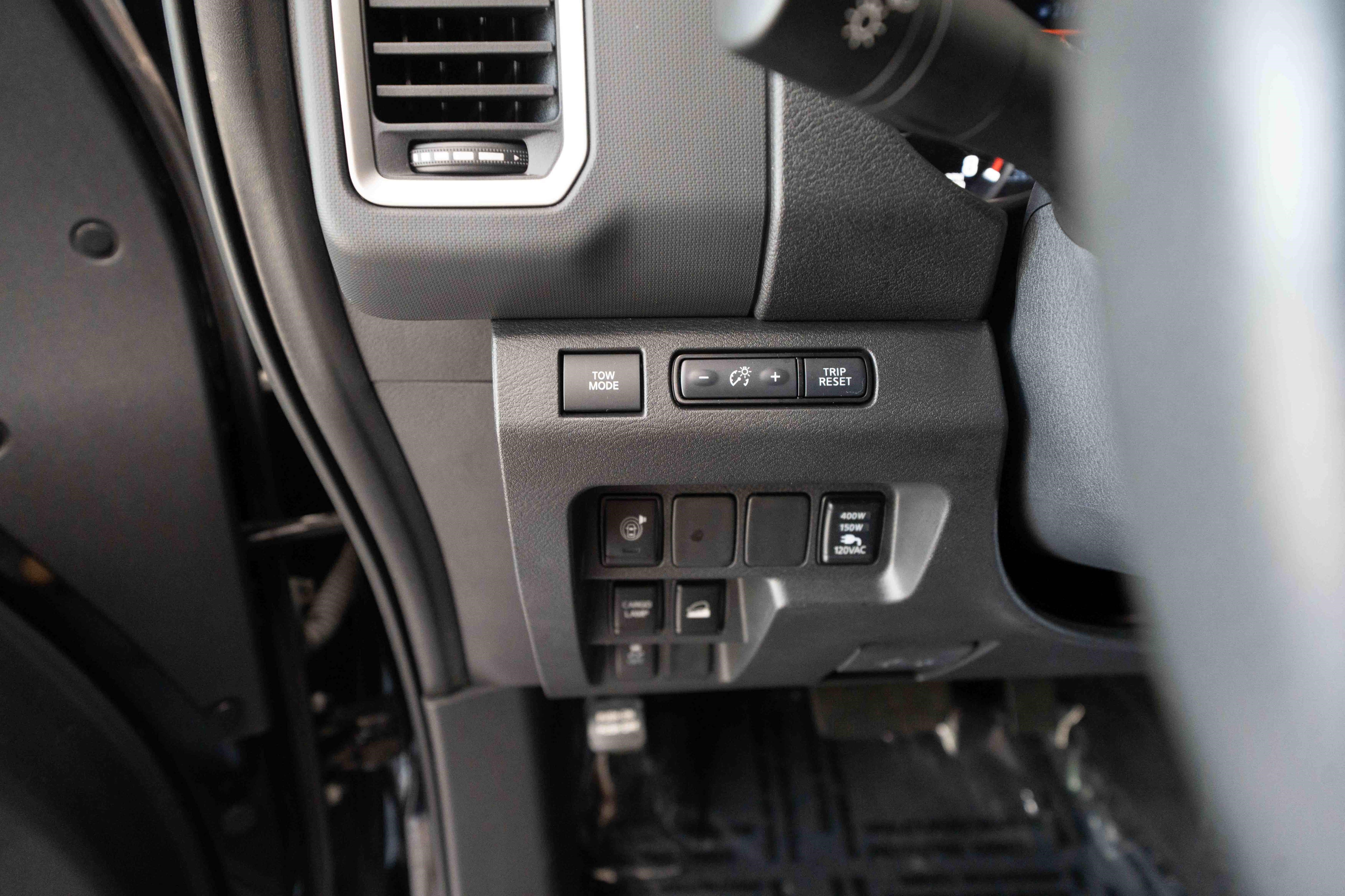 Used 2024 Nissan Frontier SV w/ Hardbody Edition AWD/4WD image 11