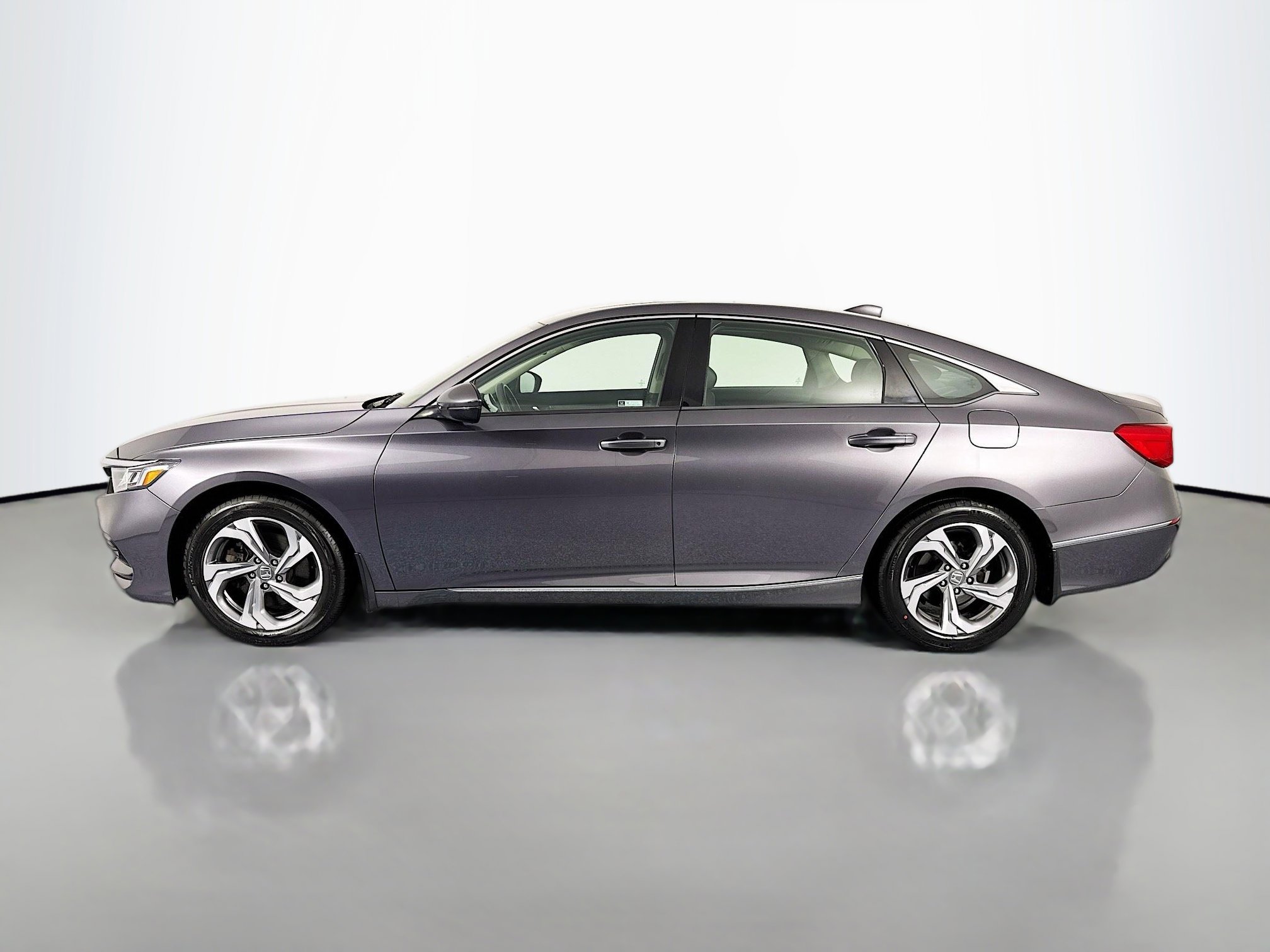 Certified 2018 Honda Accord EX-L image 8