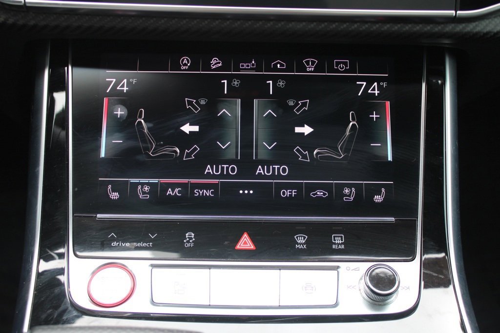 Used 2020 Audi RS Q8 w/ Carbon Optic Package image 22