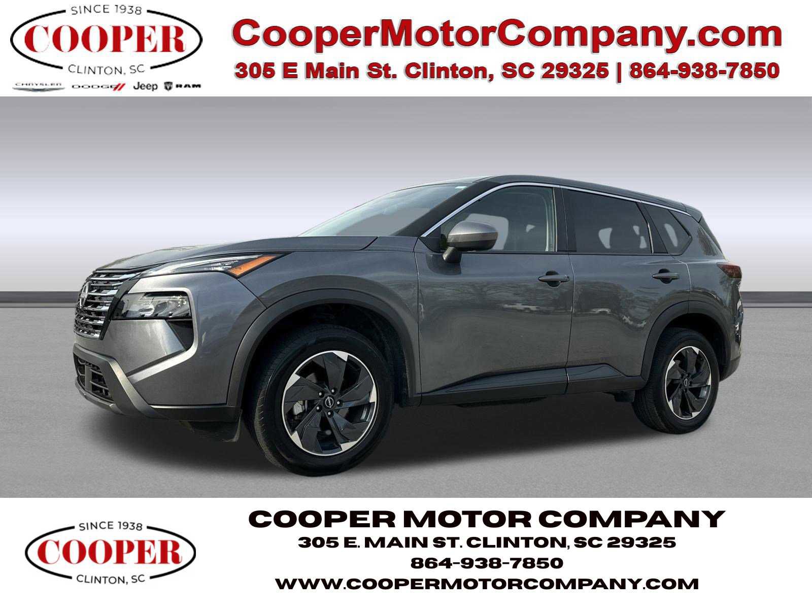 Used 2025 Nissan Rogue SV image 1