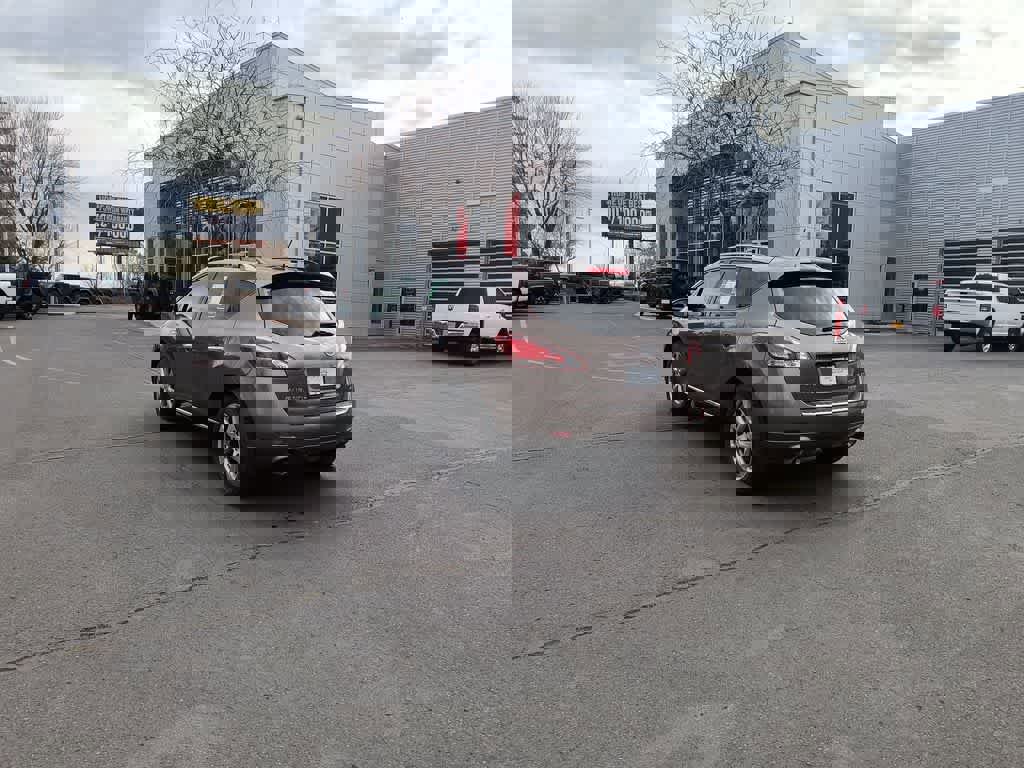 Used 2014 Nissan Murano LE w/ Platinum Edition Package image 3