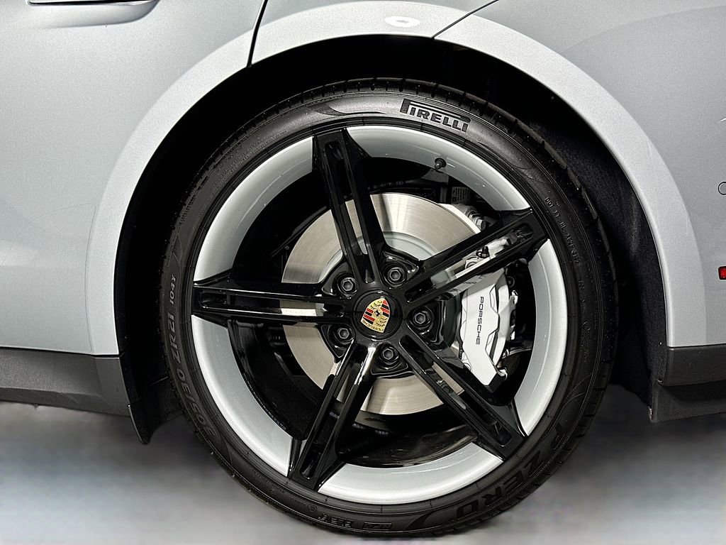 New 2024 Porsche Taycan Turbo image 34