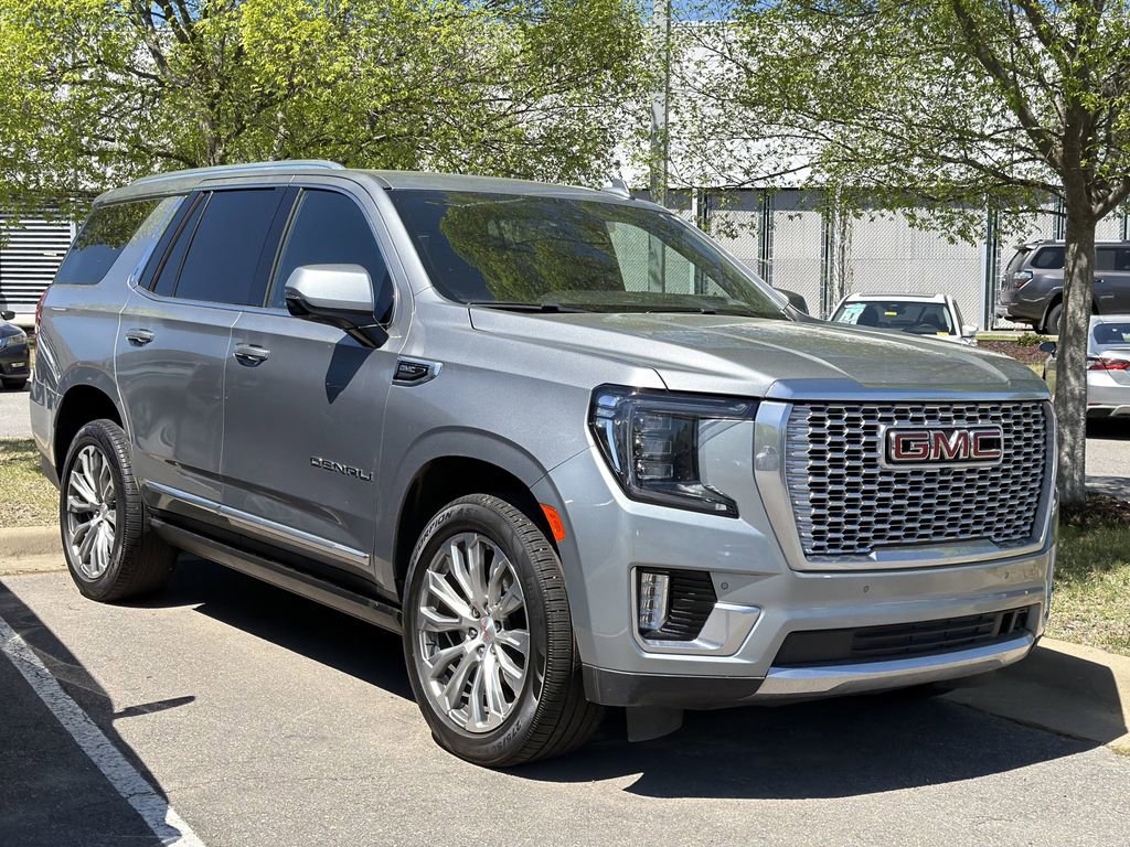 Used 2023 GMC Yukon Denali image 3