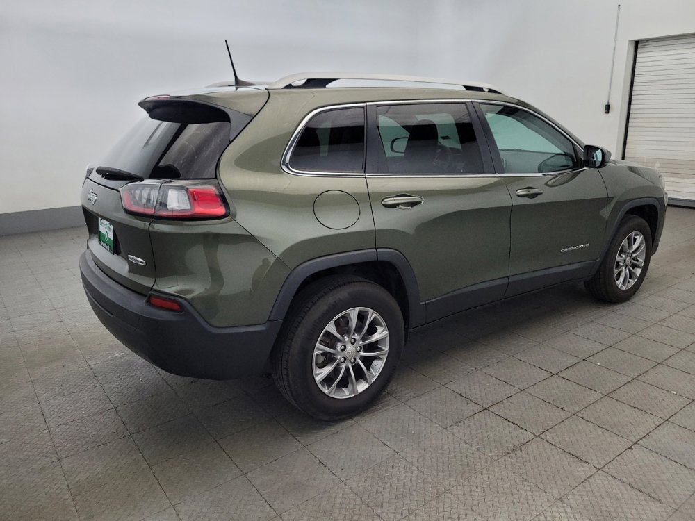 Used 2019 Jeep Cherokee Latitude Plus w/ Cold Weather Group AWD/4WD image 10