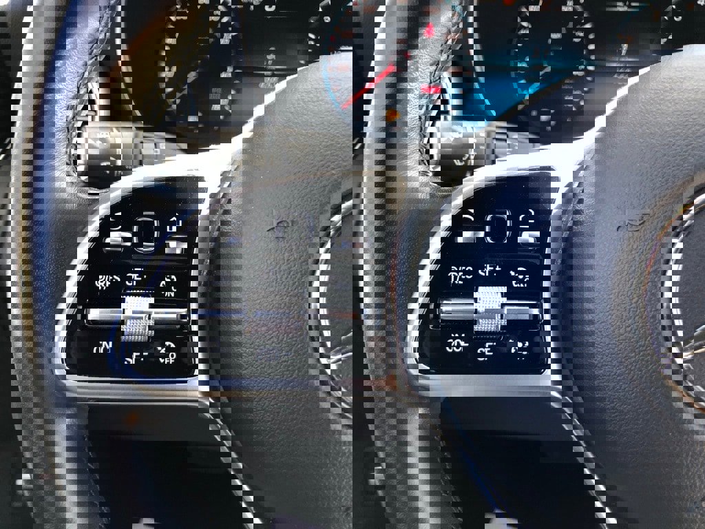 Used 2022 Mercedes-Benz GLC 300 4MATIC w/ Premium Package Lite image 22