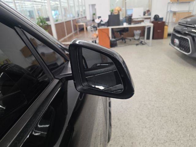 Used 2021 Tesla Model Y Long Range AWD/4WD image 35
