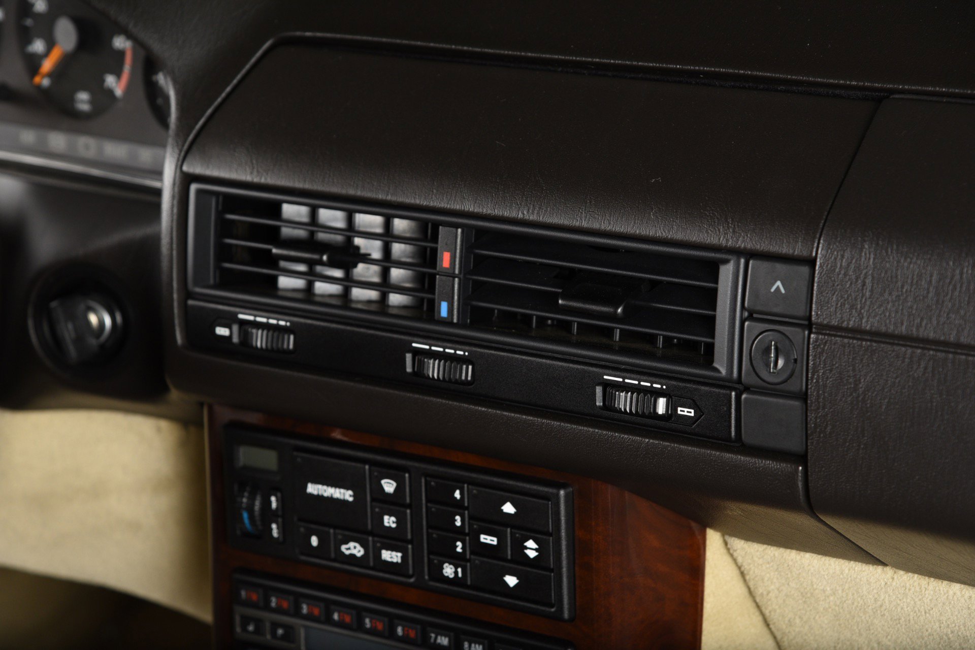Used 1993 Mercedes-Benz 500 SL image 22