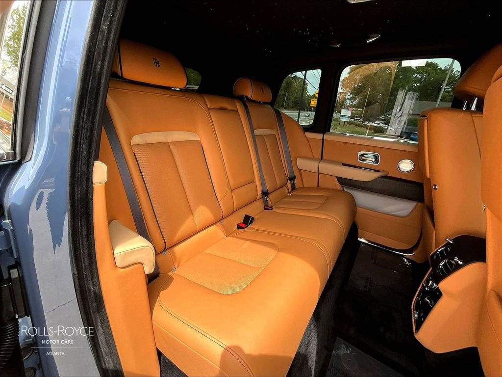 Certified 2026 Rolls-Royce Cullinan image 24