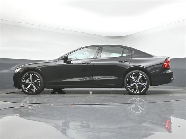 Used 2024 Volvo S60 B5 Ultimate image 39