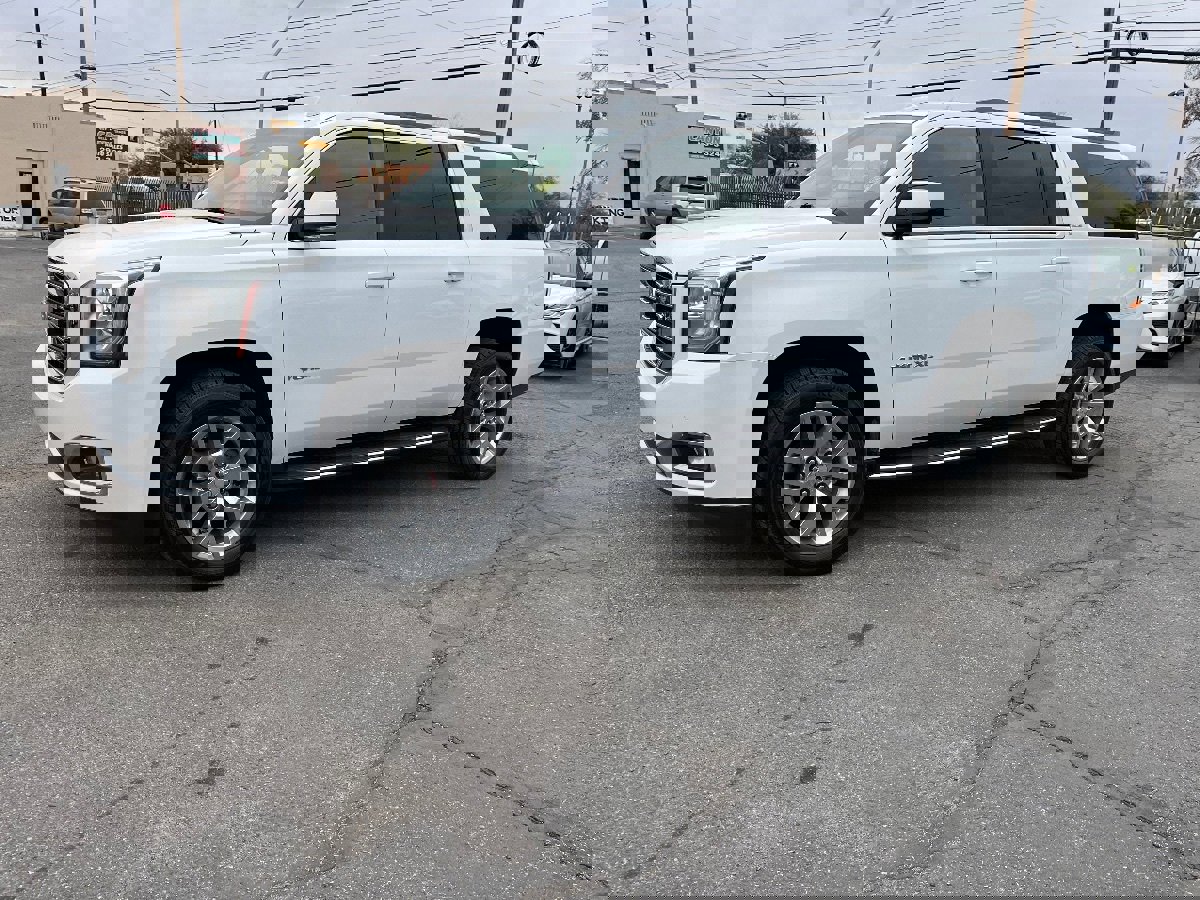 Used 2019 GMC Yukon XL SLE w/ SLE Value Package image 10