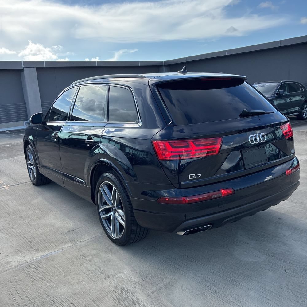 Used 2017 Audi Q7 3.0T Prestige AWD/4WD image 4